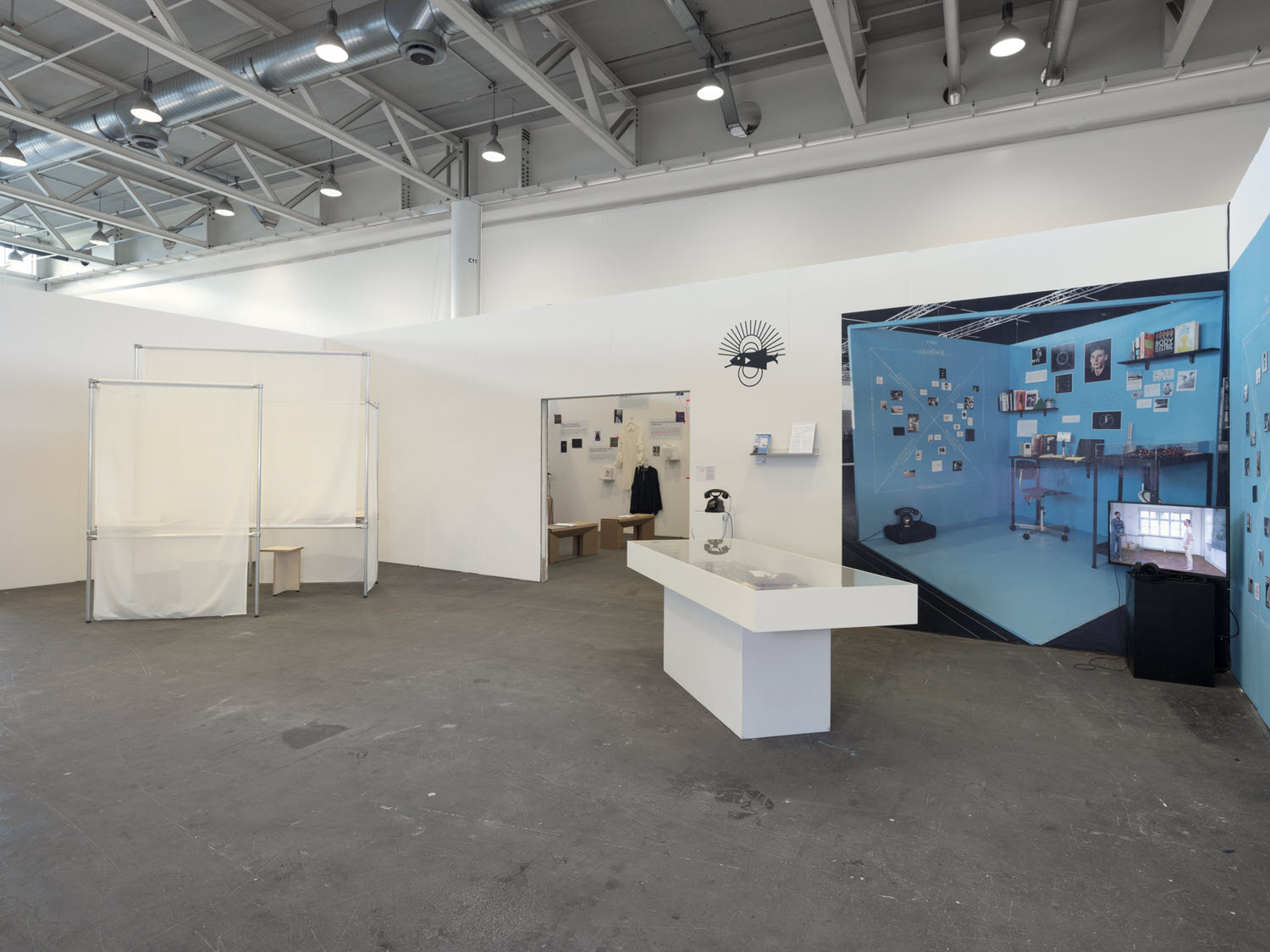 Exhibition view (Susanna Hertrich und Shintaro Miyazaki, Morgane Cachin)